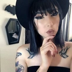 Coffin Mirror 11 Coffin Mirror -Sourpuss shop 1DC2B1A5 F924 4AA6 AE23 A5BA07DC9646